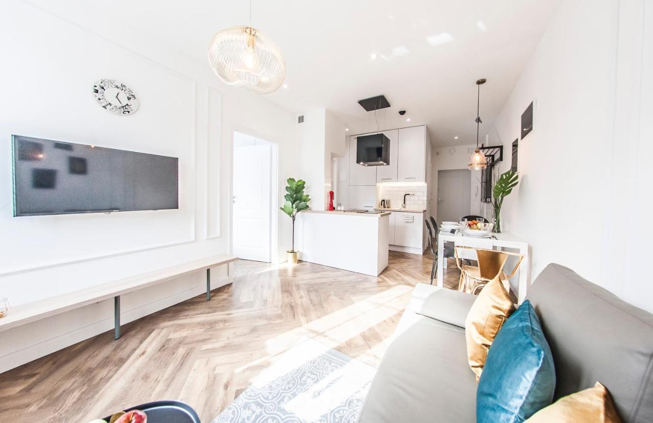 Family Luxury Gold Apartament & Playstation, 1-6, 2 Sypialnie I Salon, 100M Bazylika Gdansk Exterior photo